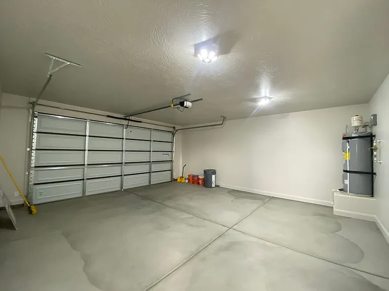 4381 S 1200 W — Photo 34