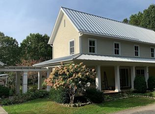 13290 Hyde Rd, Hartland, MI 48353