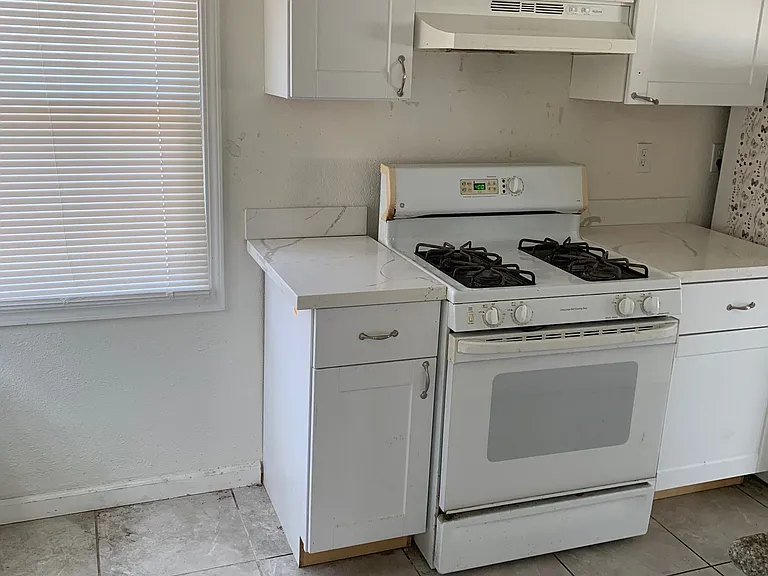 1256 Magazine St — Photo 4
