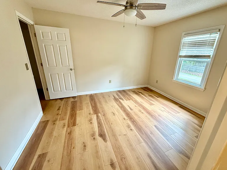 45 Paddlecreek Ave — Photo 19