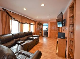 100 Connolly Rd, Avon, MA 02322