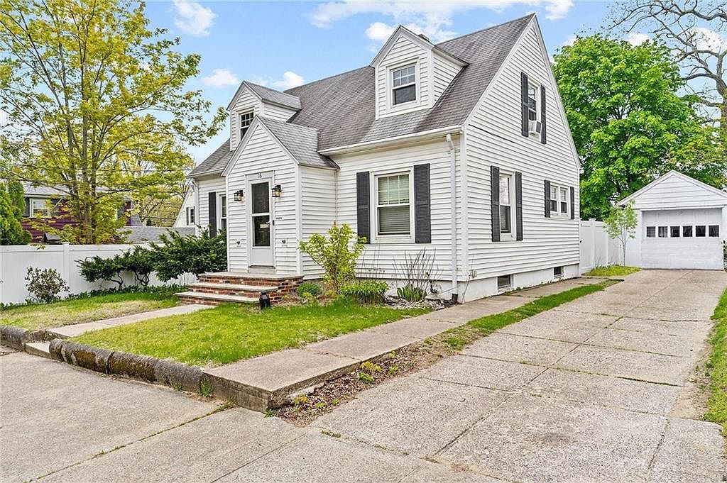 16 Varnum Ave, Pawtucket, RI 02860 Zillow