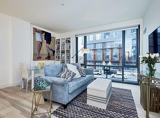 3rd image of 32 Traveler St Unit 202