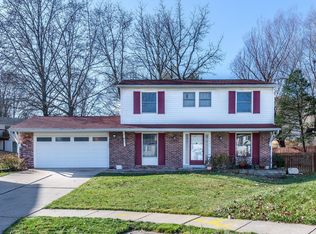 12824 Calamaide Ct, Maryland Heights, MO 63043