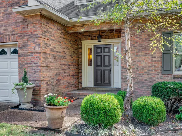 312 Wellington Ct, Madison, TN 37115