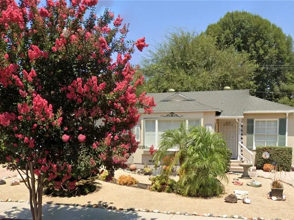 17631 Victory Blvd, Van Nuys, CA 91406