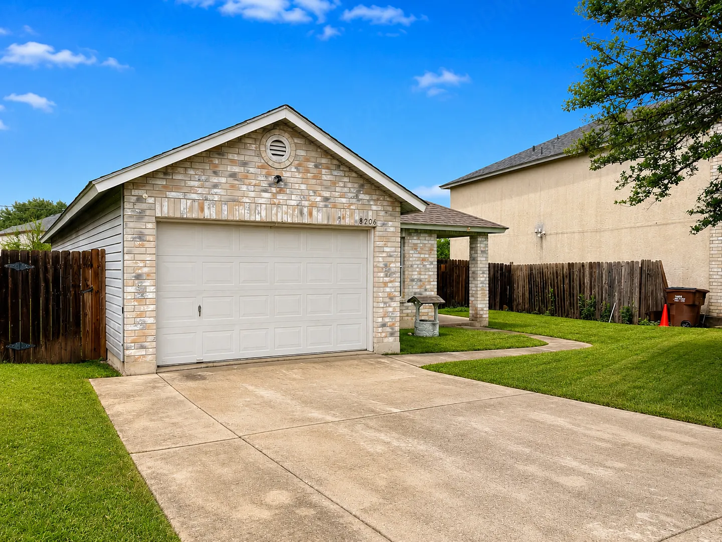 8206 Longhorn Ridge, Converse, TX 78109 | Home for Rent 78109 — Photo 3