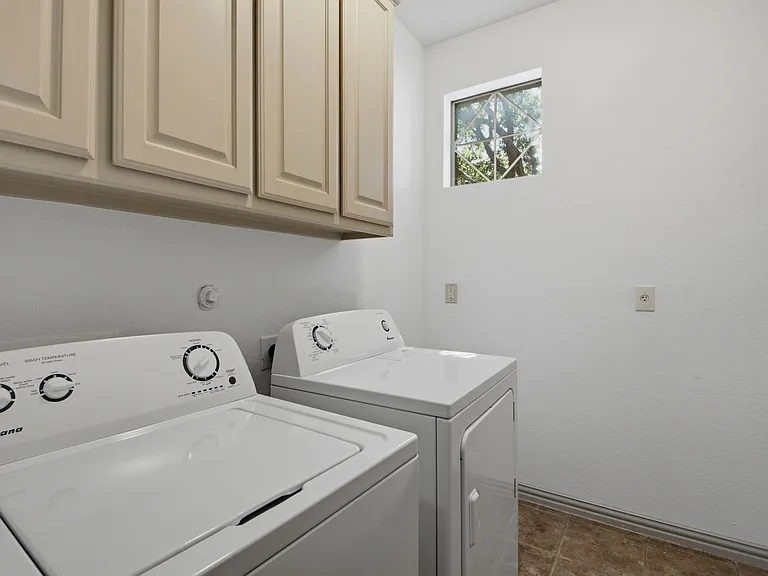 11907 Bamberg Ln — Photo 49