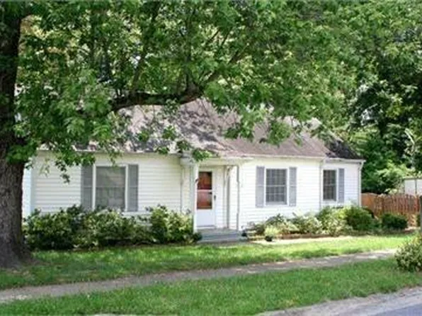 626 Burbank Cir SE, Smyrna, GA 30080