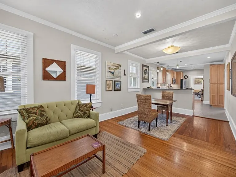 1555 Belmonte Ave — Photo 13