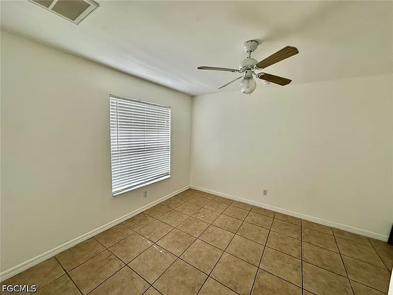 4317 SW Santa Barbara Pl — Photo 8