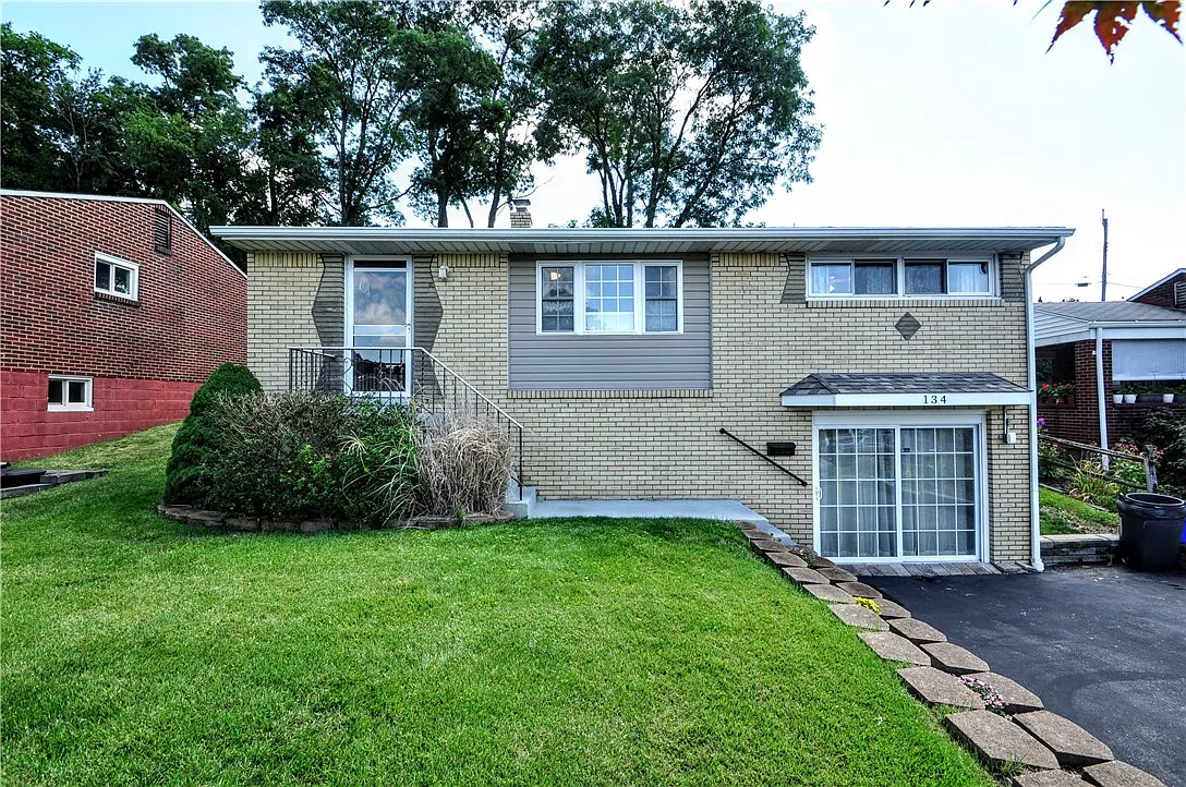 134 Bost Dr photo 1