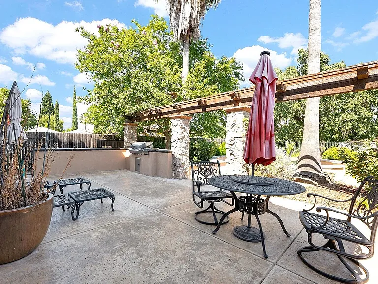 109 Palomares Ct — Photo 61