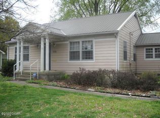 706 S Chestnut St, Pittsburg, KS 66762