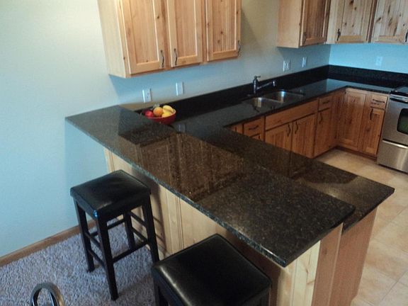 4th image of 1701 Chicago Ave Unit 303