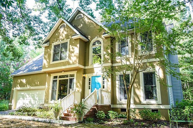 1st image of 203 Twisted Oak Dr