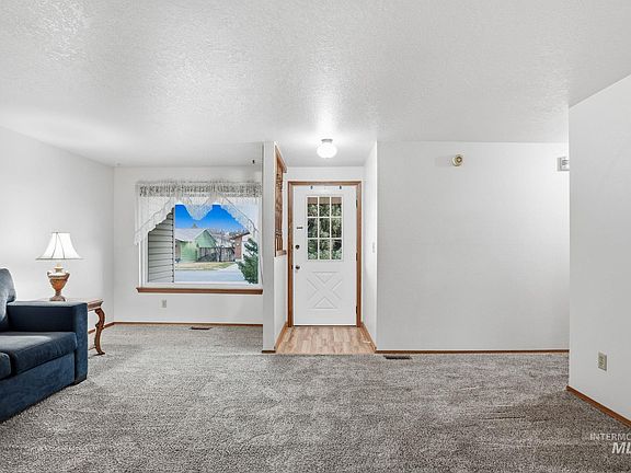 3rd image of 11121 W Richey Ct