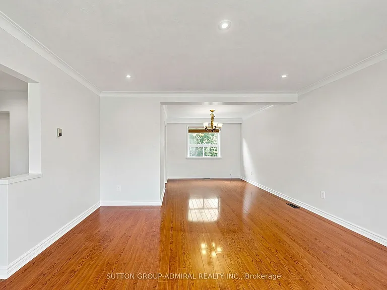 319 Patricia Ave — Photo 7