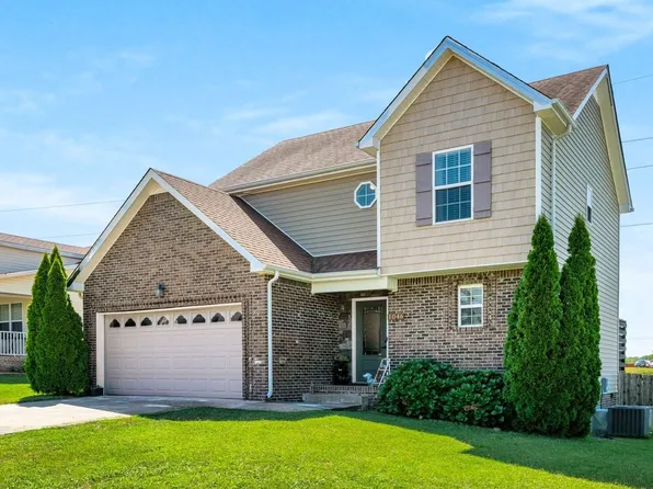 1046 Dwight Eisenhower Way, Clarksville, TN 37042
