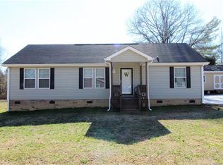 200 Killian Cir #11, Clover, SC 29710