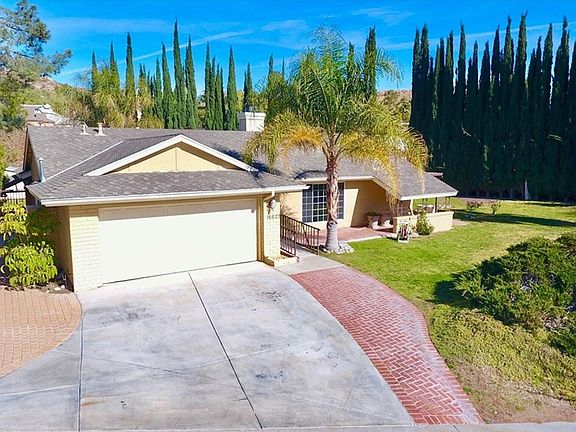 2nd image of 16623 Nearview Dr