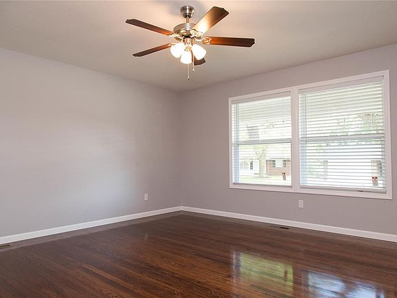 4th image of 1809 Millshire Dr