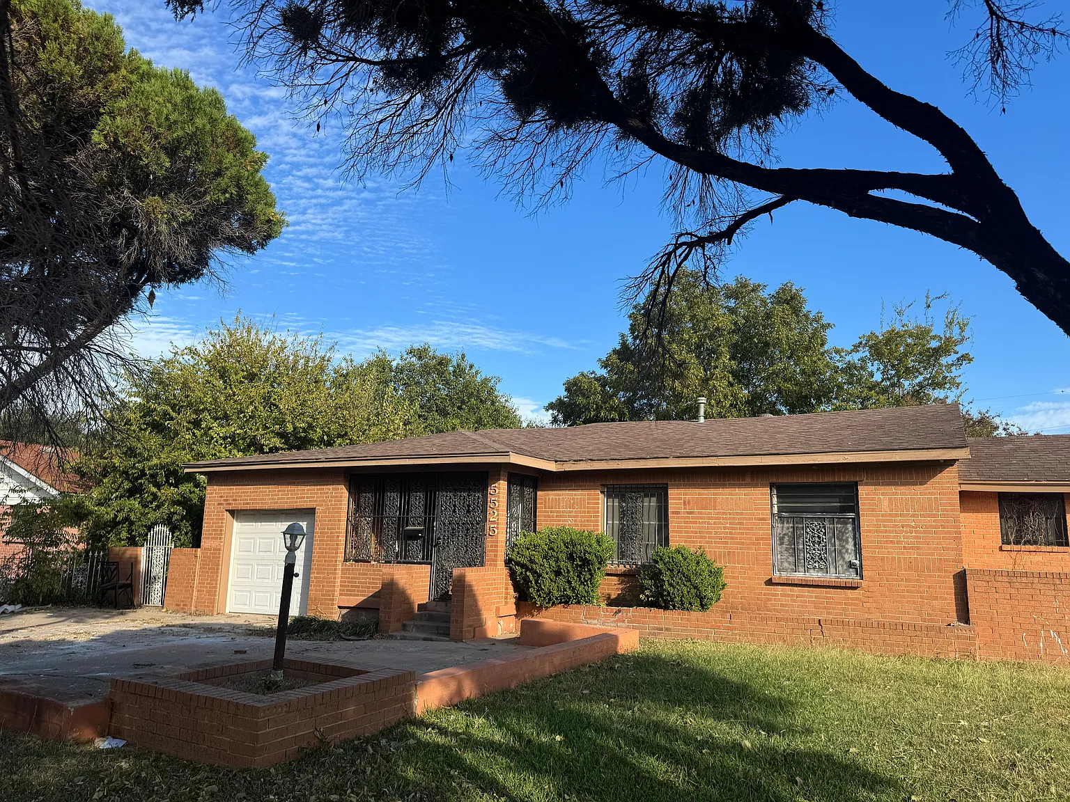 3 bed, 1583 sqft, $1,900 — Photo 1