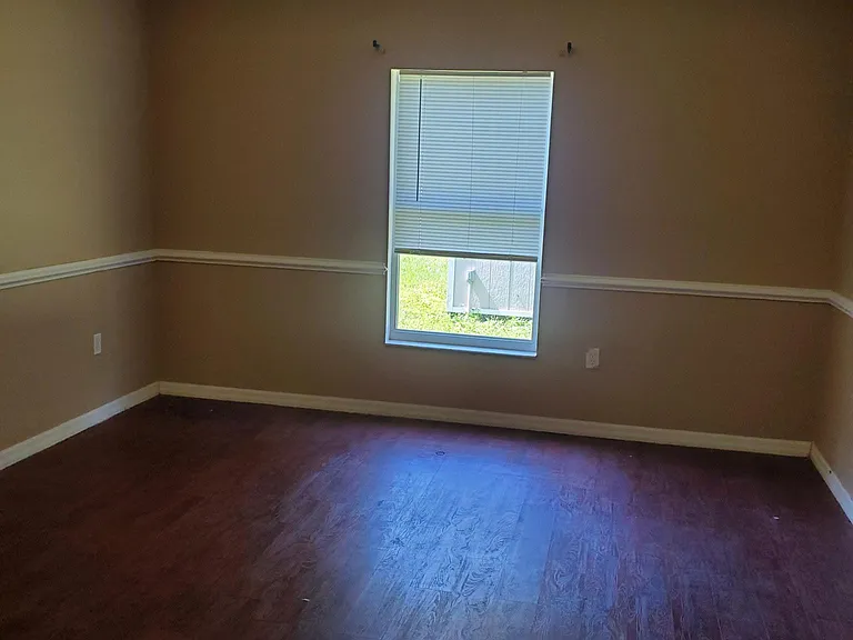 816 Mountbatten Ln — Photo 18
