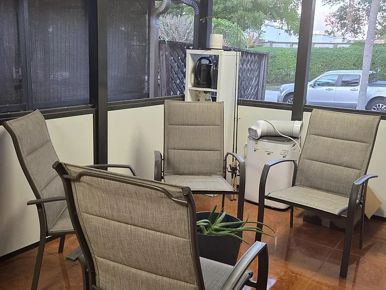 2086 SW 71st Way — Photo 9