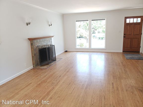 2nd image of 1014 Alameda De Las Pulgas