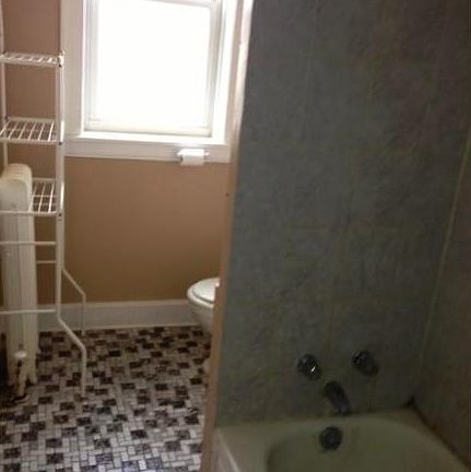 4th image of 4859 N Paulina St #2E