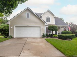 914 E Liberty St, Milford, MI