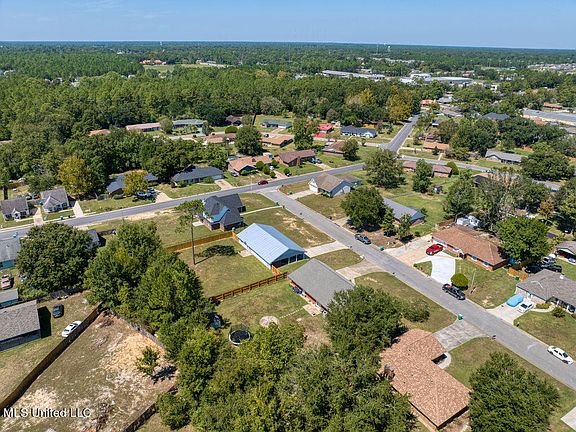 4th image of 2315 Norris Cir