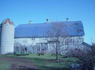 21714 10th St, Winthrop, MN 55396