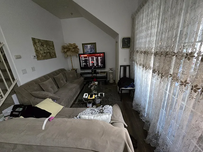 335 E Providencia Ave #101 — Photo 4