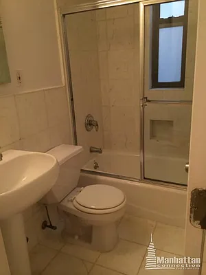 Rented by Manhattan Connection | media 42
