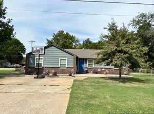 801 NE 10th St, Wagoner, OK 74467