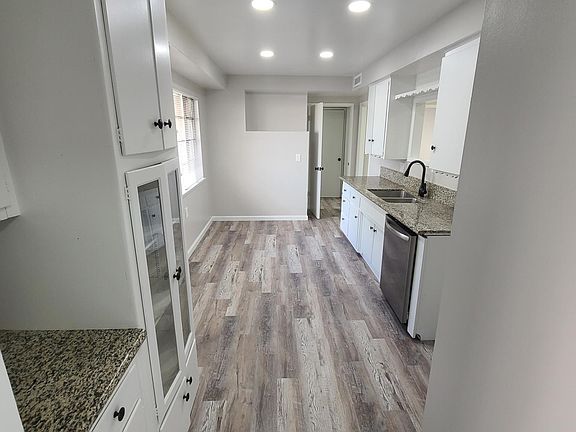 2nd image of 293 S Vallejo Way