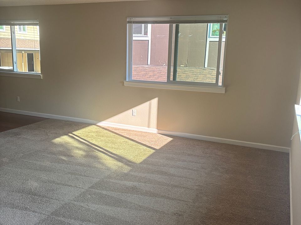 1st image of 1630 S Kent Des Moines Rd APT A