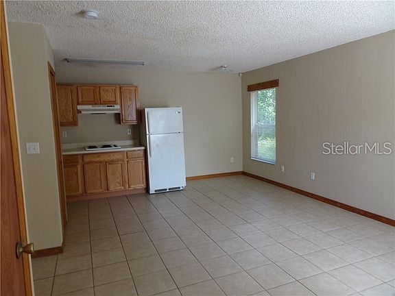 4th image of 2114 Bonneville Dr