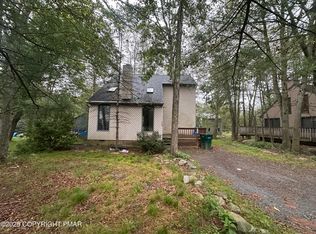 485 Country Place Dr, Tobyhanna, PA