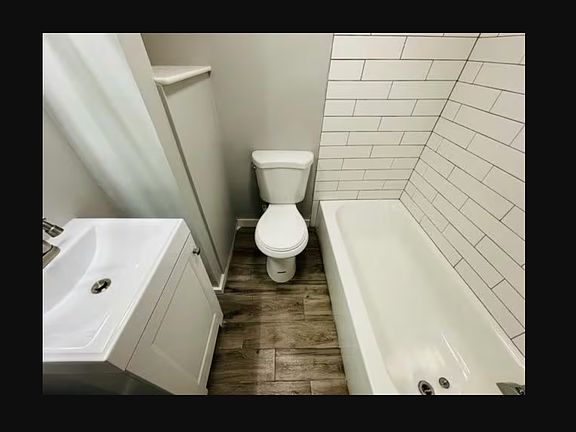 5th image of 373 School Ln #3B