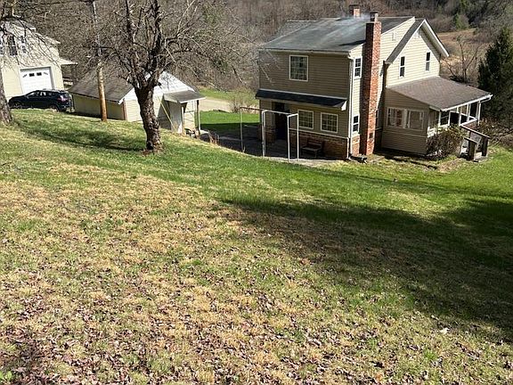 2nd image of 1315 First Fork Rd