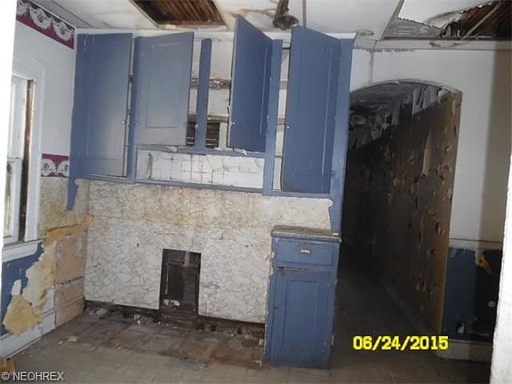 5th image of 3399 E 140th St
