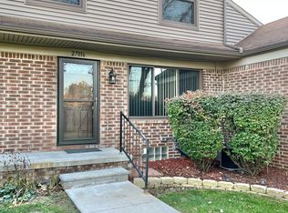 27016 Winchester St #5, Brownstown, MI 48183