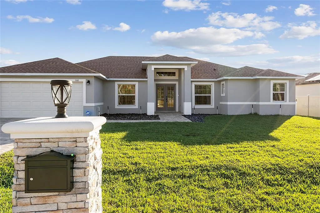 4 bed, 2.0 bath, 2168 sqft, $4,500 — Photo 1