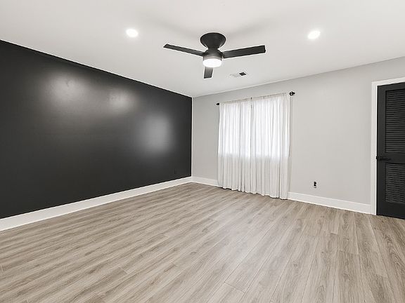 4th image of 1003 Heritage Dr