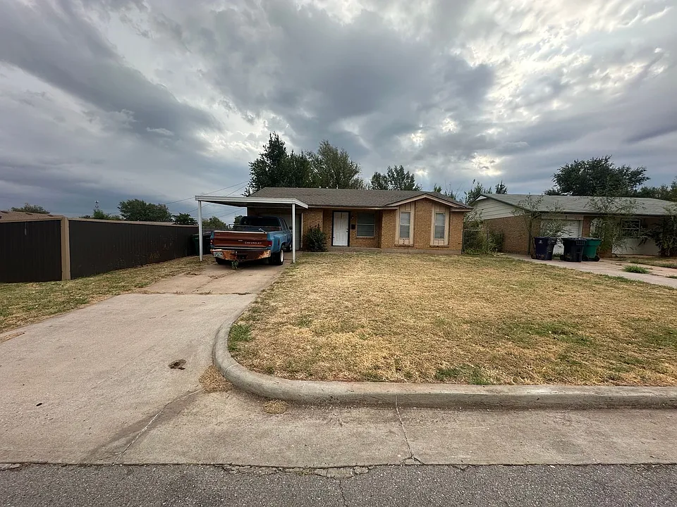 4808 Dimple Dr