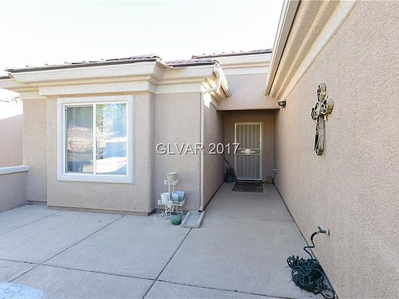 3rd image of 2509 Willow Wren Dr