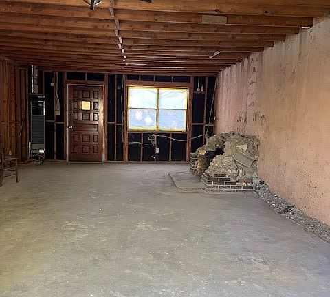 4th image of 913 Acequia Madre